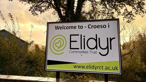 Coleg Elidyr external logo sign