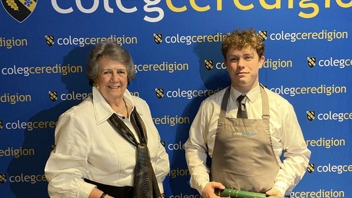 Sylvia Robert-Sargeant, a member of the Worshipful Livery Company of Wales with the student winner