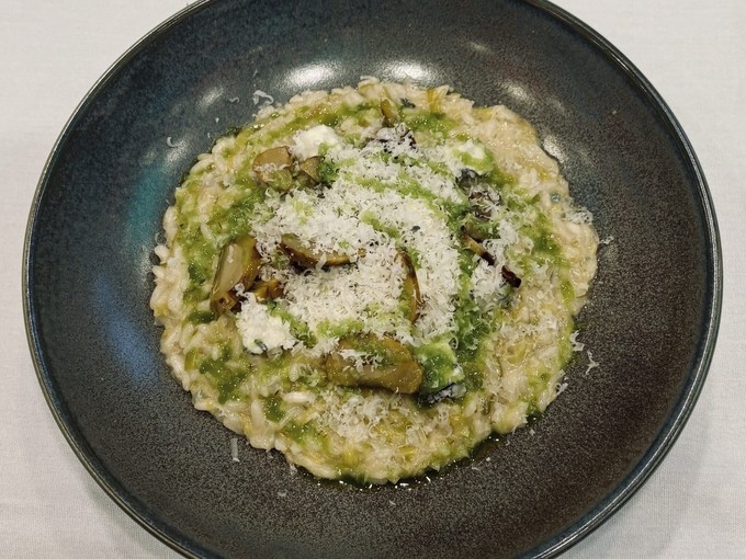 Finn's risotto on a black dish