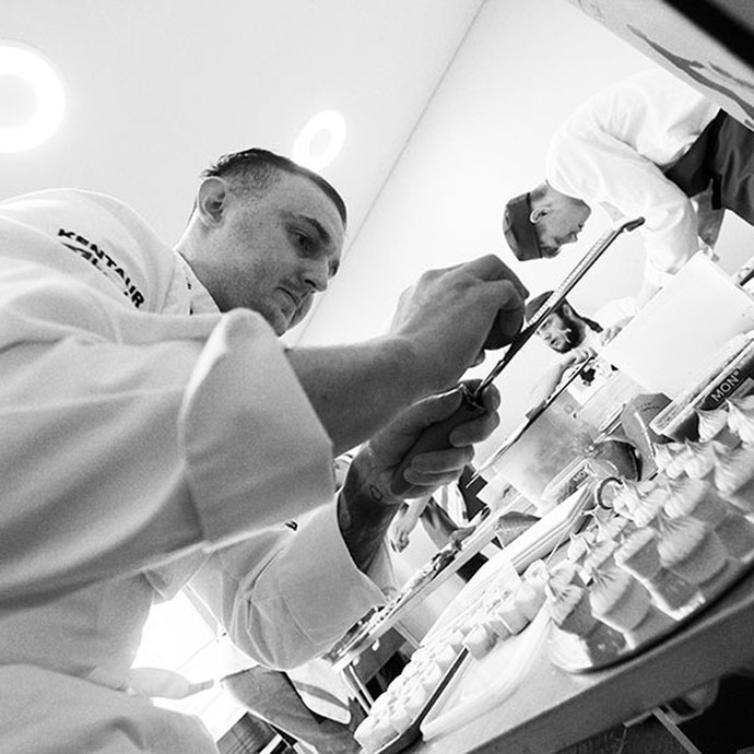 Chef/tutor working in the Senedd kitchen